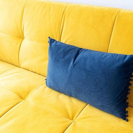 Exclusive Apartment - City Centre - Free Parking -Wifi Netflix- Juliet Balcony Λιντς Εξωτερικό φωτογραφία